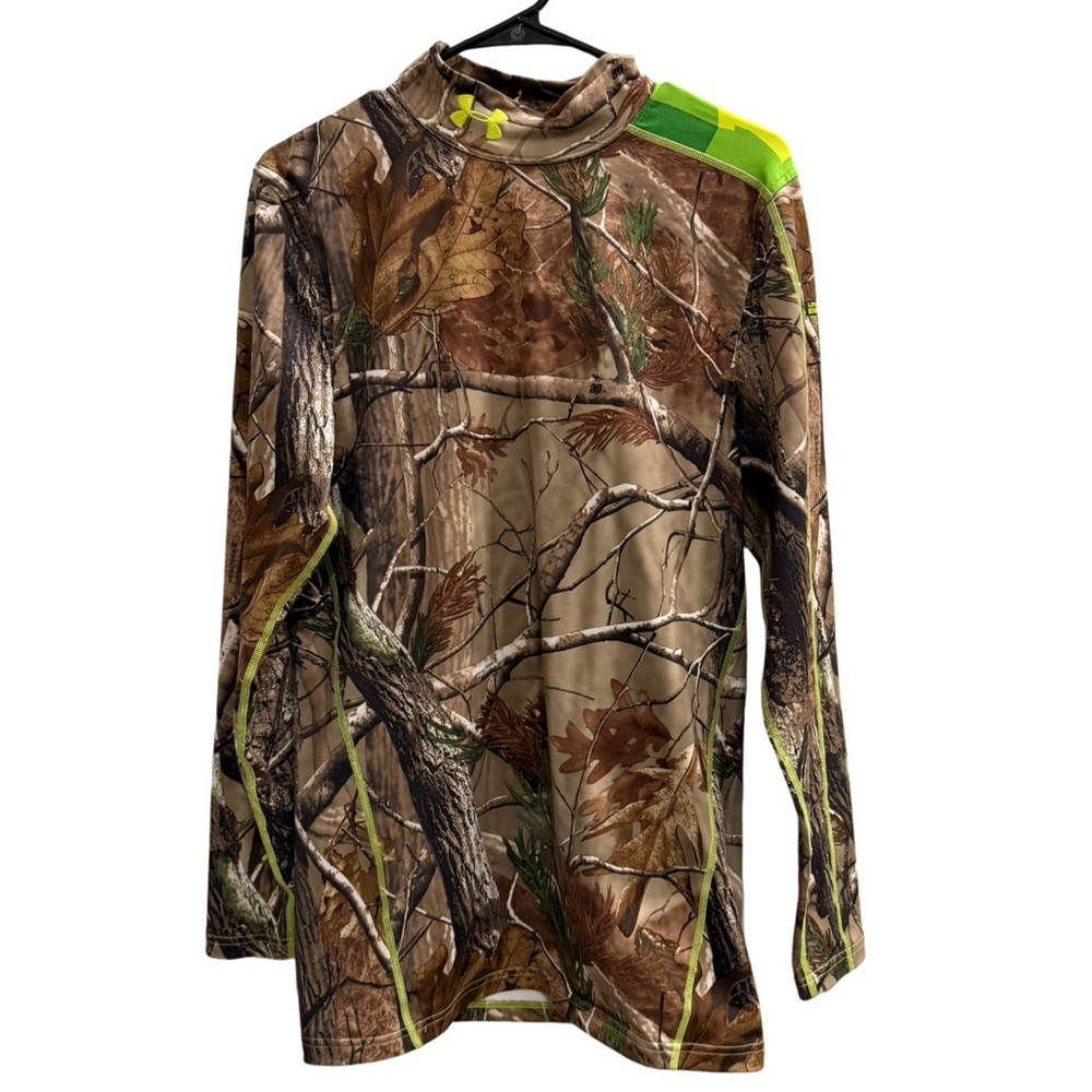 UNDER ARMOUR Mock Neck Long Sleeve Camo Base Layer Shirt Size Large Fitted